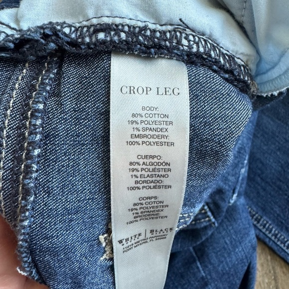 White House Black Market Cropped Jeans.  Women’s size 12. Great used condition! - Picture 6 of 10